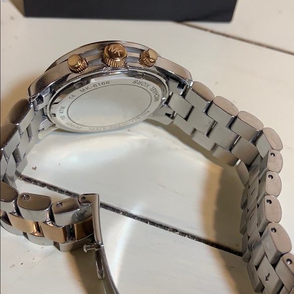 Micheal Kors 33 mm - Picture 5 of 6